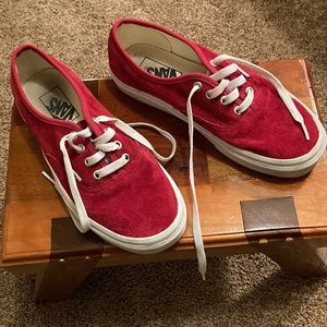 VANS. WOMAN’S SIZE 7. EUC